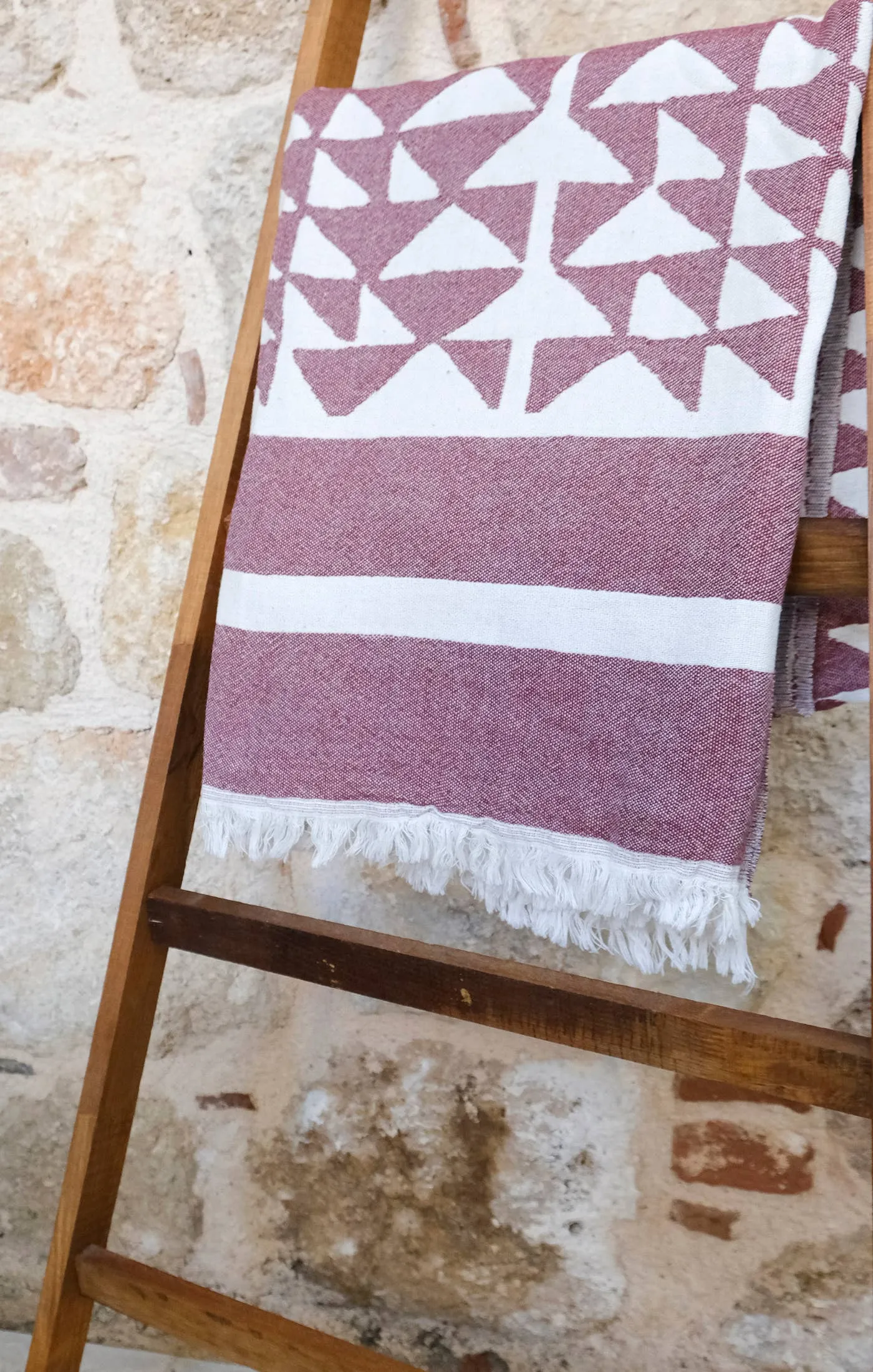 Milet Throw